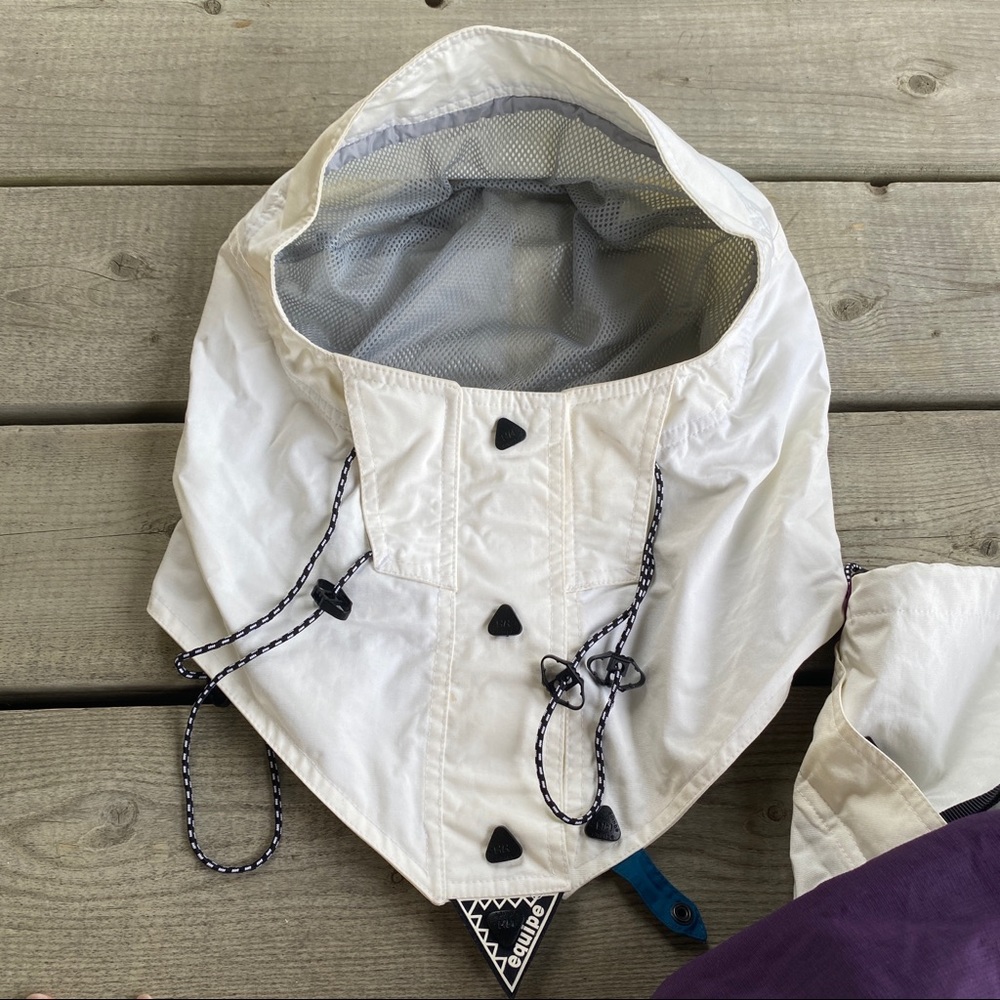 Helly Hansen White and Purple Ski Jacket - Picture 14 of 16